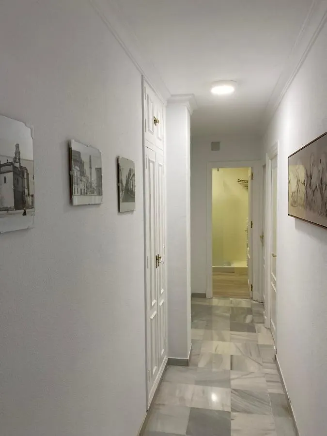 Apartamento Centrico “Los Pajaritos” Con Garaje. Jerez de la Frontera 0*,  Spain